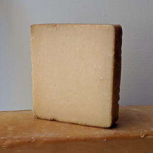 Cow's Appletree Smoked Cheddar